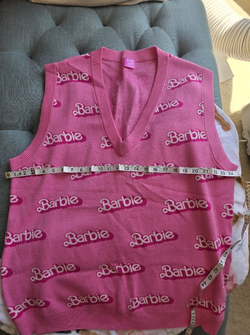 Barbie Sweater Vest Cakeworthy - Picture 4 of 9